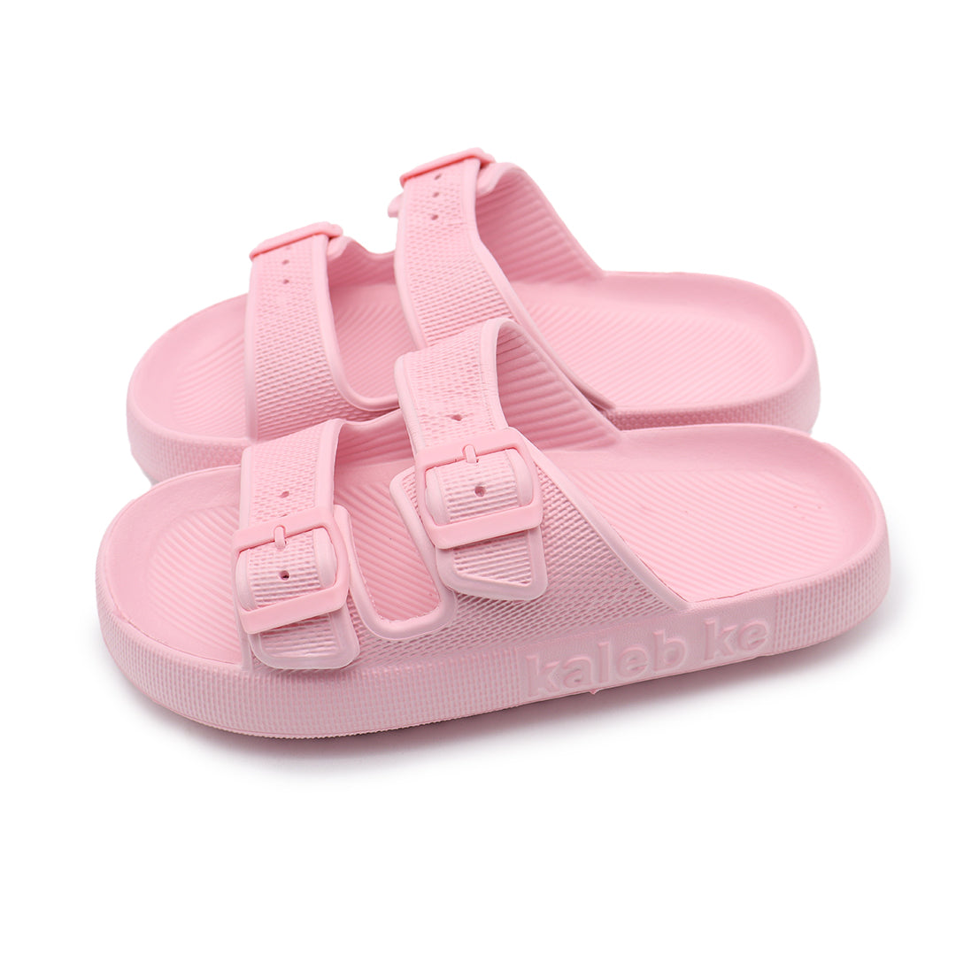 Women's slippers are comfortable, non-slip and soft