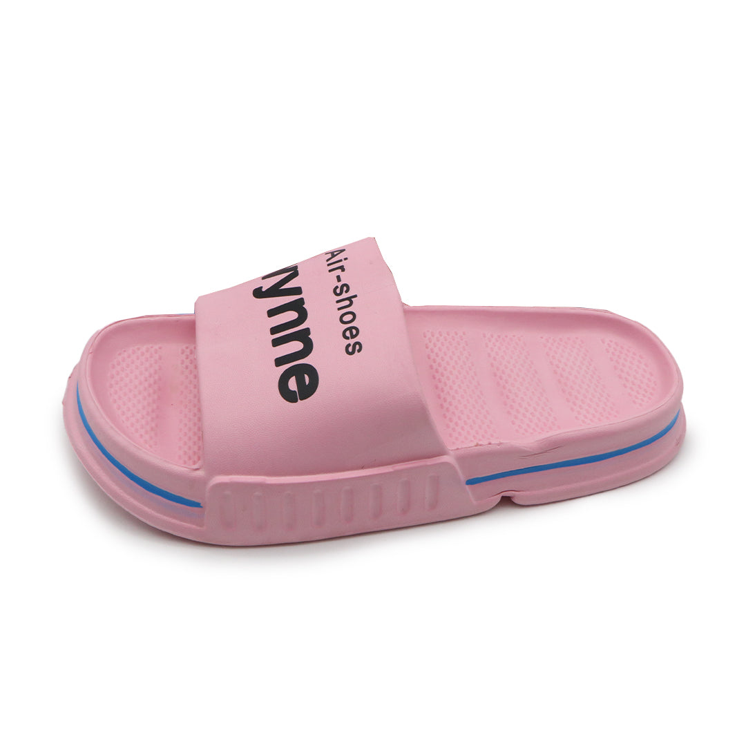 Women's slippers are comfortable, non-slip and soft