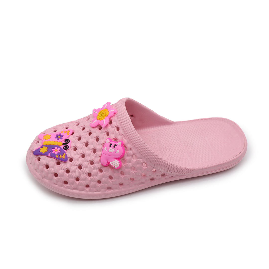 Women's slippers are comfortable, non-slip and soft