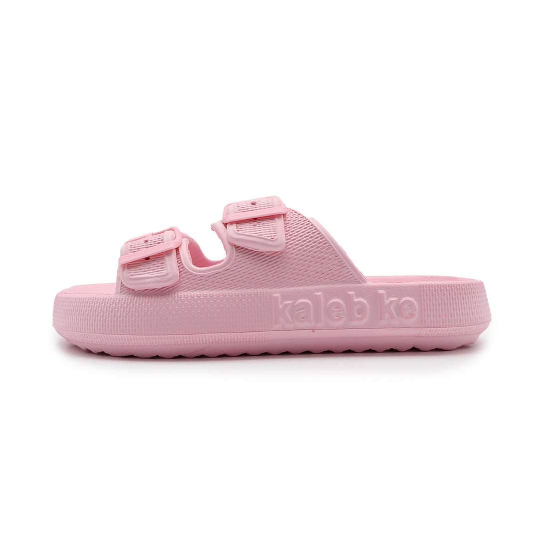 Women's slippers are comfortable, non-slip and soft