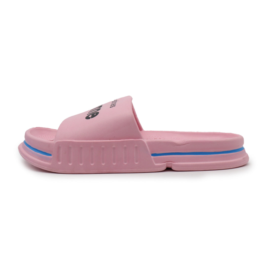 Women's slippers are comfortable, non-slip and soft