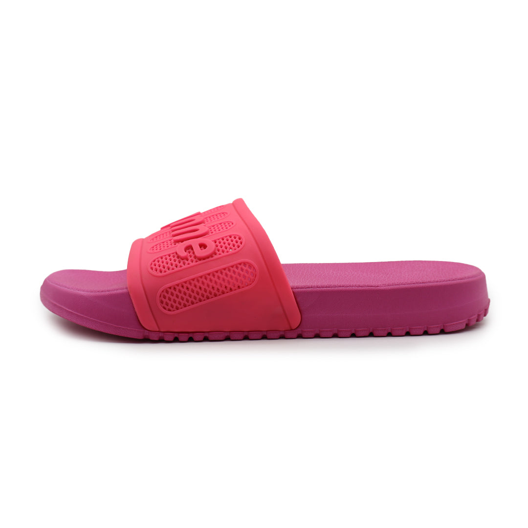 Women's slippers are comfortable, non-slip and soft