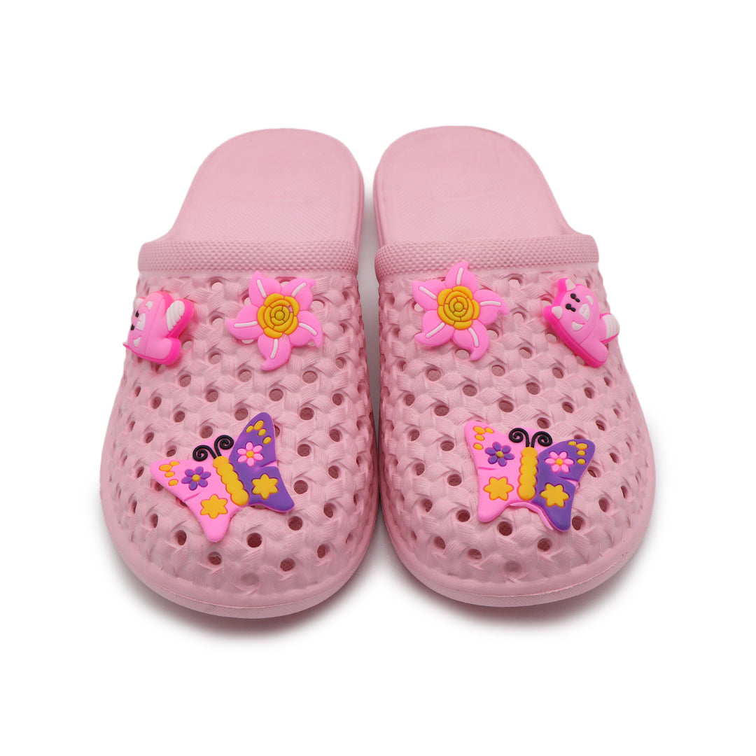 Women's slippers are comfortable, non-slip and soft