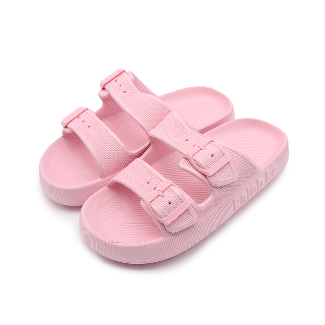 Women's slippers are comfortable, non-slip and soft