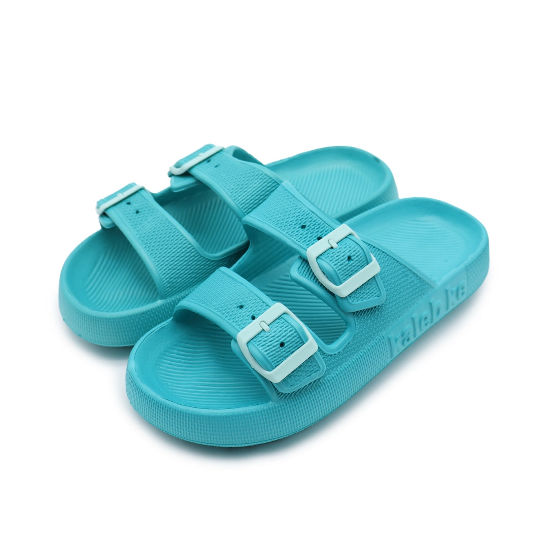 Women's slippers are comfortable, non-slip and soft