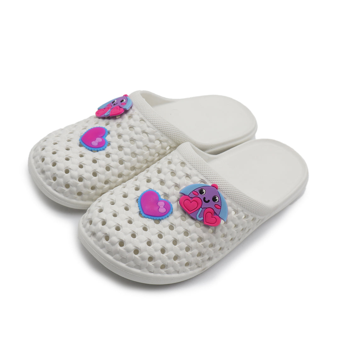Women's slippers are comfortable, non-slip and soft