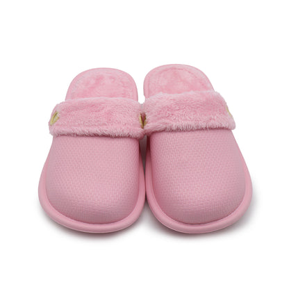 Women's slippers are comfortable, non-slip and soft